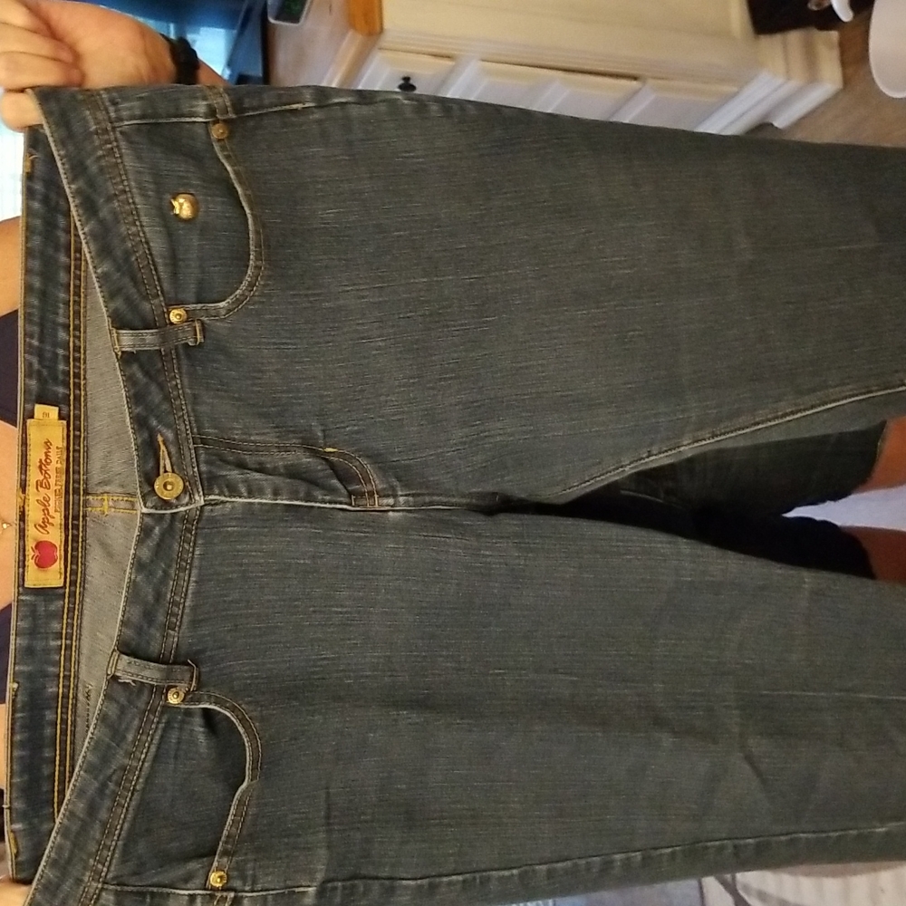 Apple bottom jeans